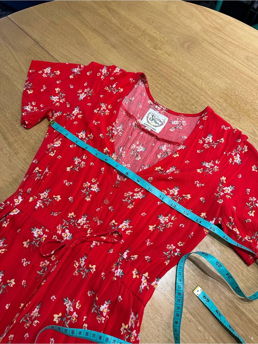 Sunday Mi Amor XS Red Floral Short Sleeve Midi Dress - Picture 8 of 10